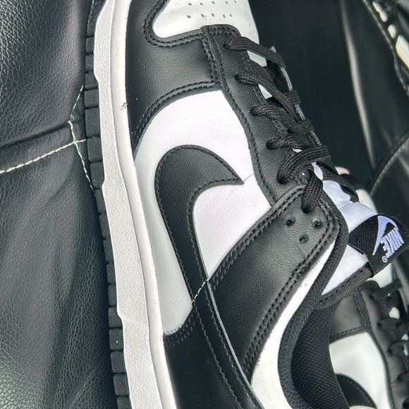 Panda dunks - Picture 2 of 3